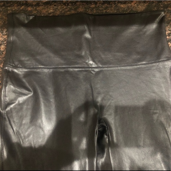 SPANX VERY BLACK Faux Leather Leggings SZ. 2X L - Picture 8 of 12